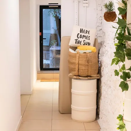 Abcyou Bed and Breakfast Βαλένθια
